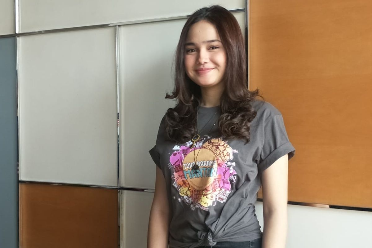 Syifa Hadju